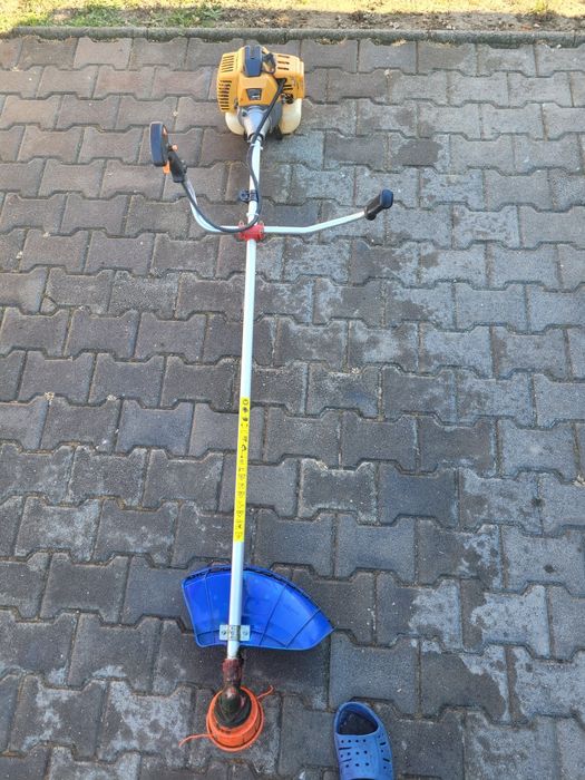 Vand motocoasa pe benzina greenfield  1,9 cp