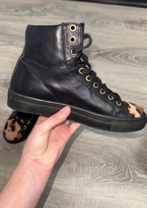 Ghete elegante  Versace, mărimea 36!!