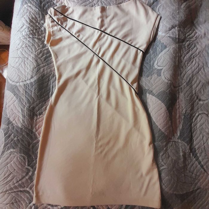 Дамска нова рокля