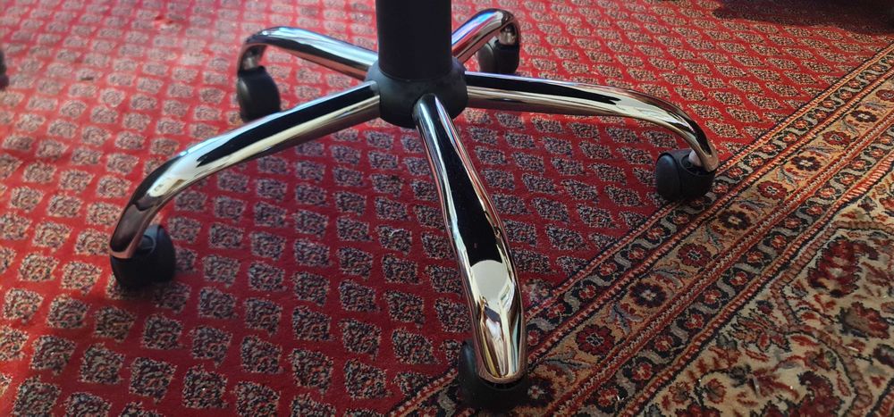 Scaun birou nou nefolosit