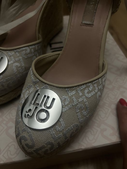 Еспадрили”Liu jo” мараронки Guess