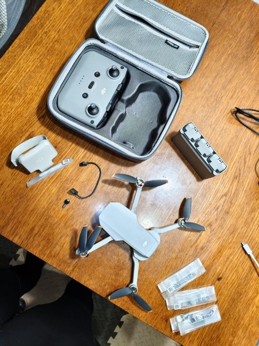 Продам дрон DJI Mini 2