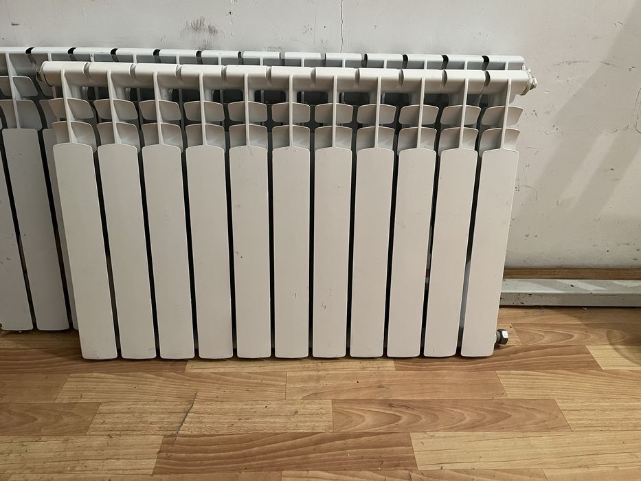 Продам биметалические радиаторы