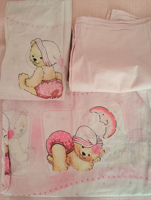 Бебешки спални комплекти, кърпи, завивки, лигавници  Обща цена 50 лв