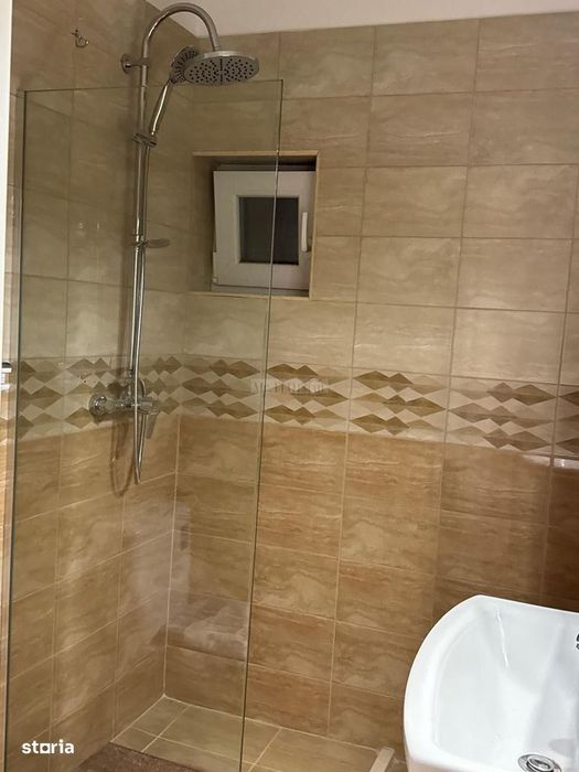 Ofer spre închiriere 1/2 duplex – Giroc, zona fostei unități militare