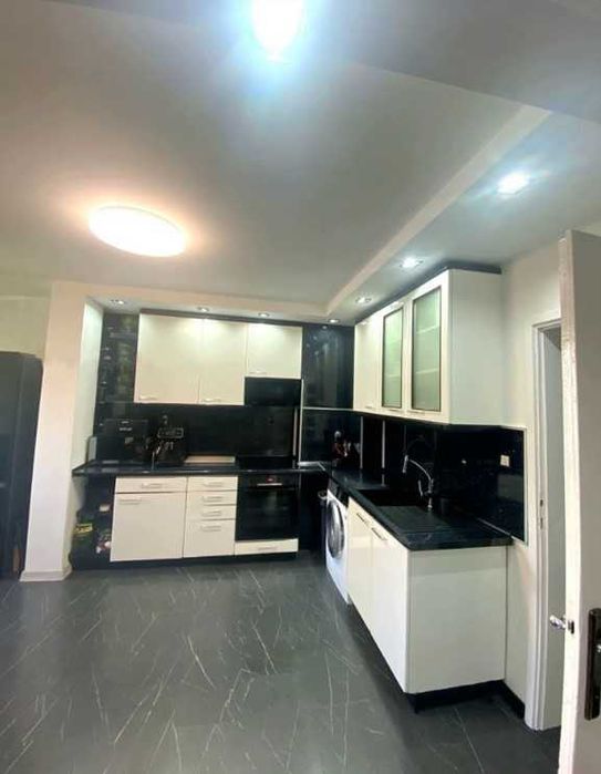 Продава се Тристаен апартамент в София, Бъкстон - 141 кв.м за 2341 €/кв.м - Снимка #3