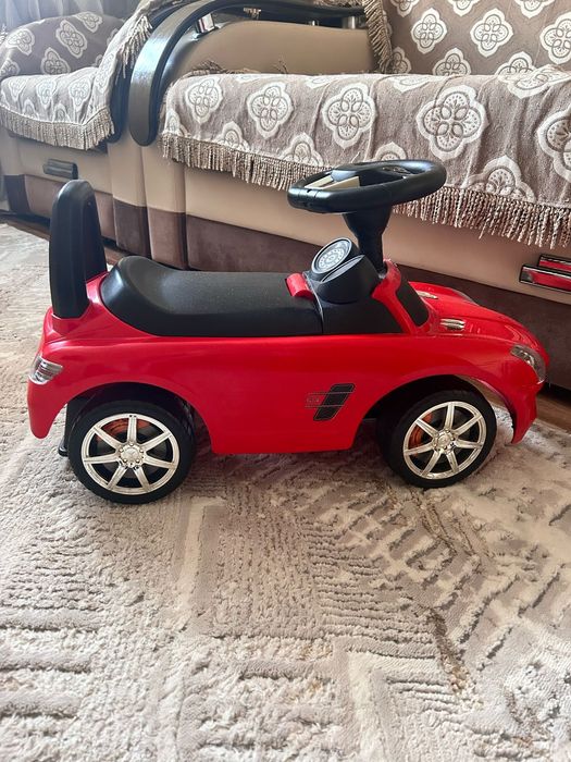 Машинка детская.