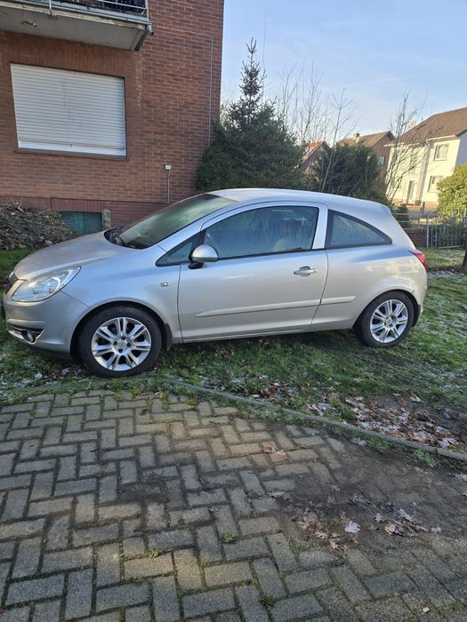 Vand opel corsa 1.4 benzina