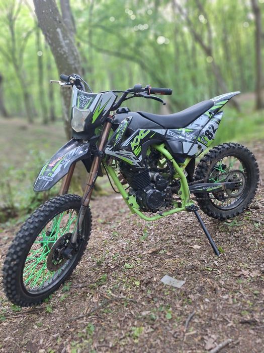 Vînd cross 150cc