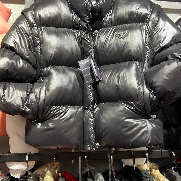 Куртка зимняя PRADA с сумкой PRADA