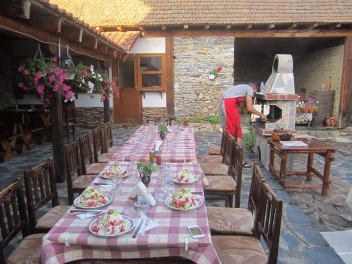 къща за гости Попов