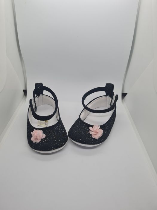 Продам детская обувь