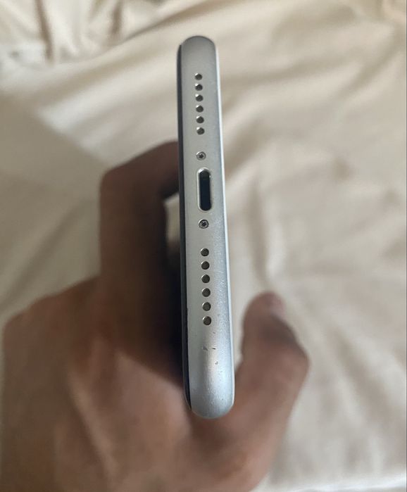 Iphone 11 alb ‼️‼️