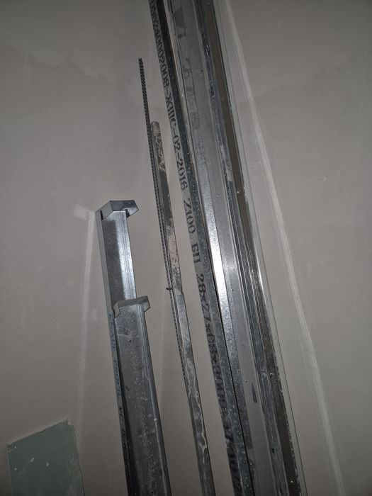 Профиля и направляющие