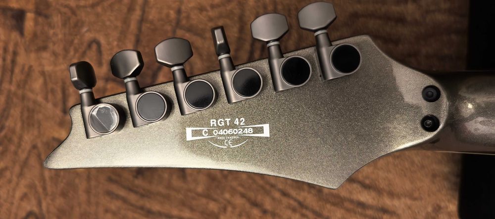 Китара Ibanez RGT42