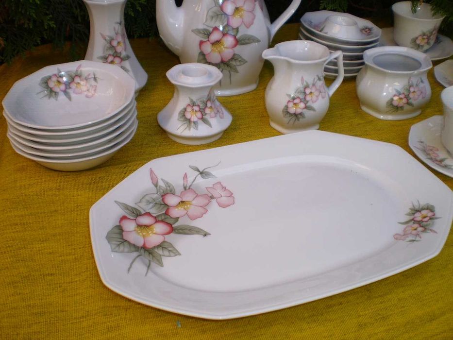 Set de mic dejun pentru terasa din gradina