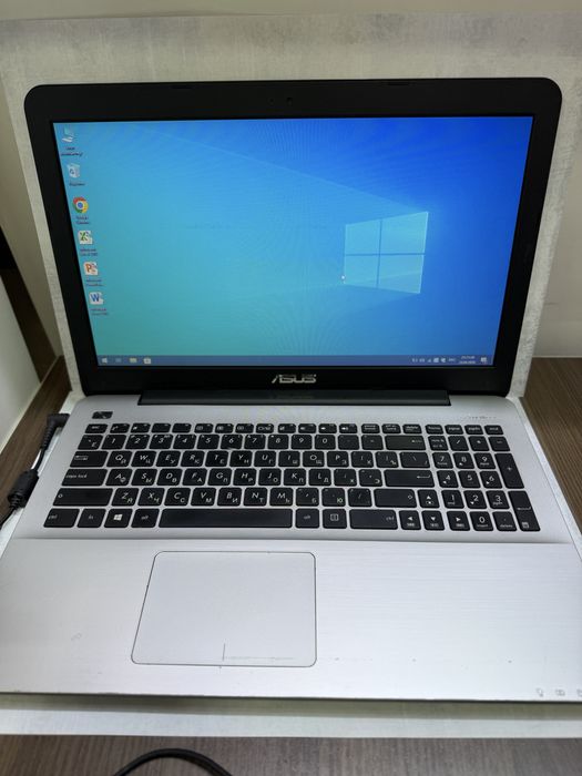 Ноутбук Asus X555LJ