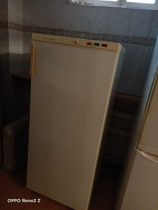 холодильник и морозильник отдельно продается