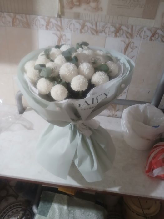 Арзан бағаға гүлдер бар