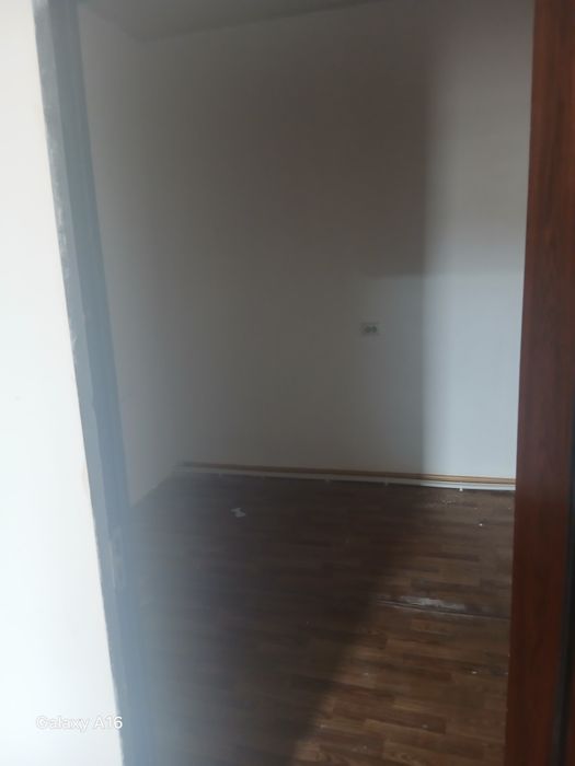 Аренда здание Турткулский бойында. Эко базар карама карсысы