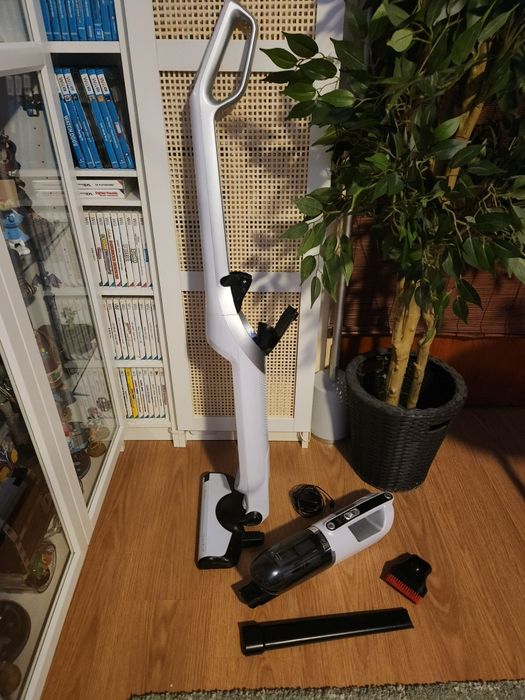 Aspirator cu acumulatori Bosch Flexxo