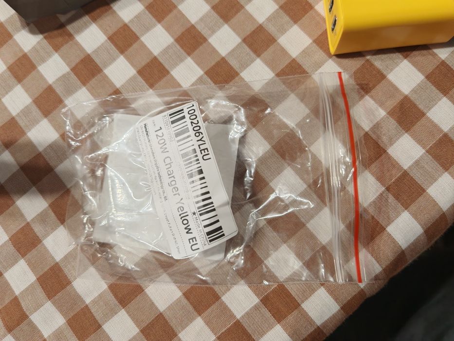 Зарядно с 4 USB изхода