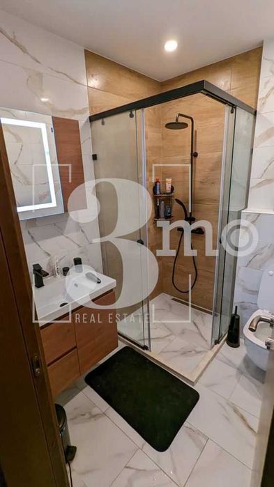 Дава се под наем Тристаен апартамент в София, Витоша - 110 кв.м за 1097.01 € - Снимка #9