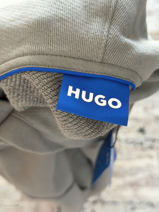 Hanorac hugo boss nou original nepurtat