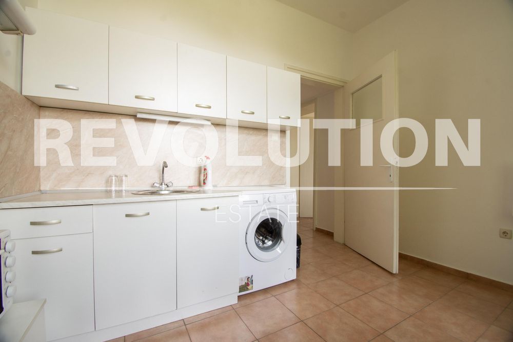 Дава се под наем Тристаен апартамент в София, Гео Милев - 85 кв.м за 698.19 € - Снимка #4