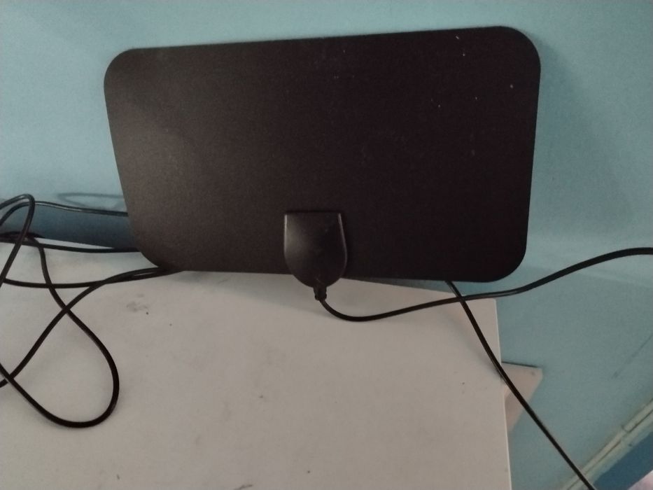 чисто нова последен модел утратънка антена за ефирна цифрова телевизия