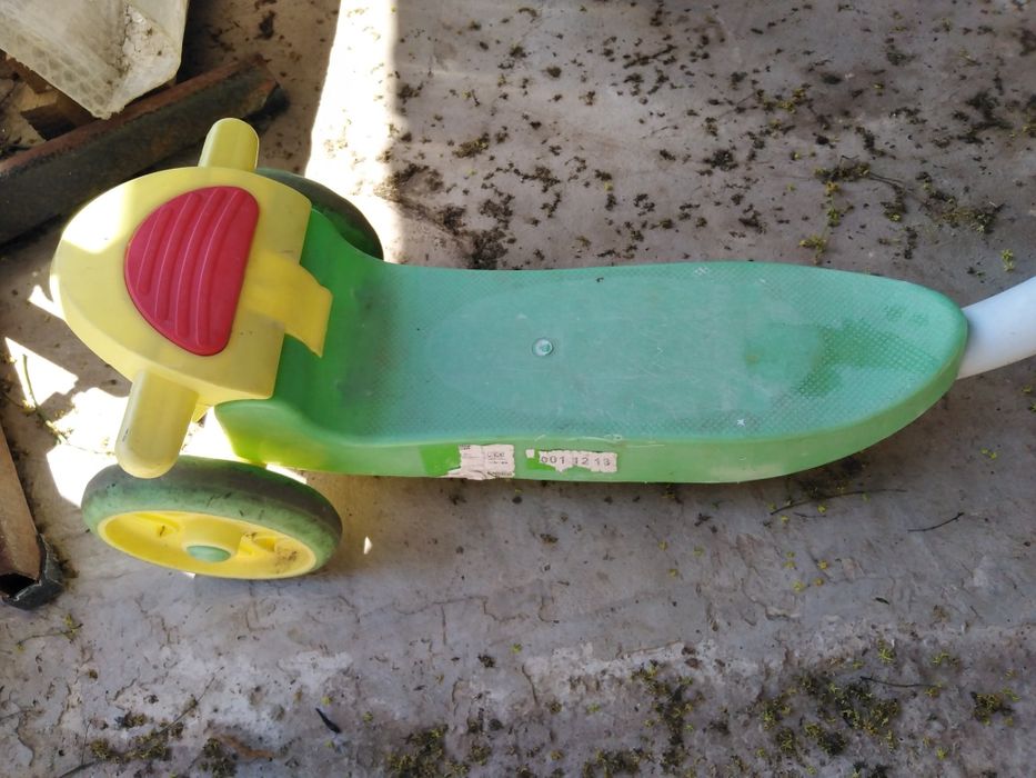 Продавам велосипед и тротинетки