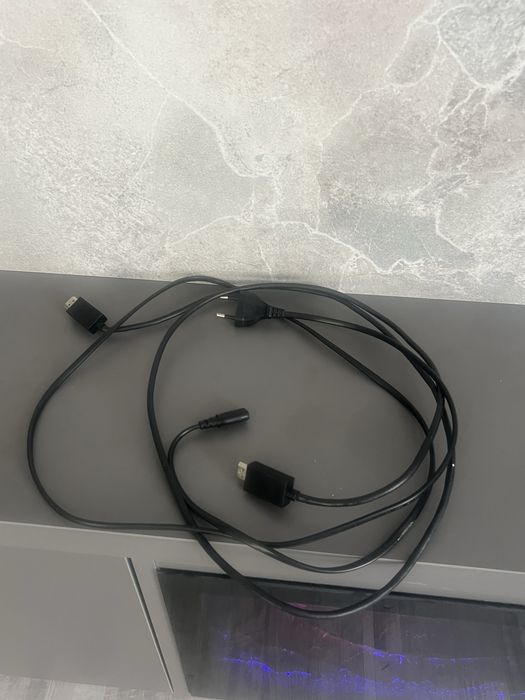 Продавам playstation-5 с над 15игри