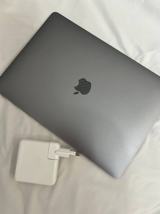 MacBook air M1 (макбук М1) 2020г
