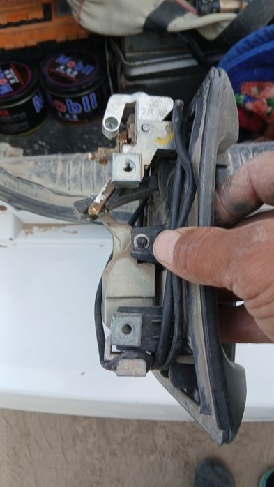 Man TGS ni chap taraf ruchkasi sotiladi