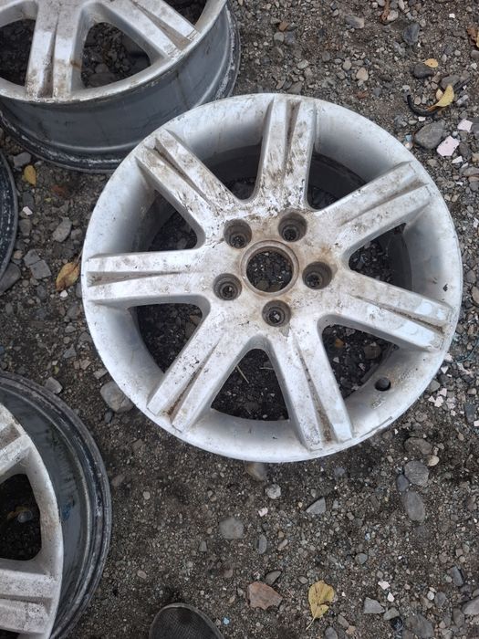 Vand 4 jante aliaj R 16 audi a4 vw passat b6