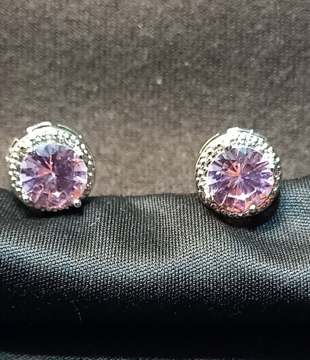 Серебряные серьги-гвоздики  925 пробы