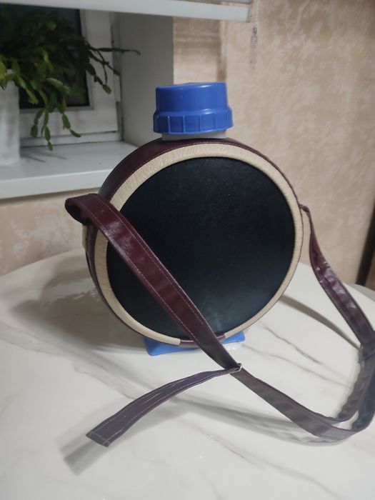 Продам термос в коже ссср