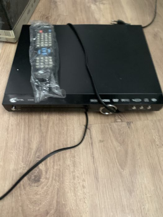 Vand dvd player functionabile