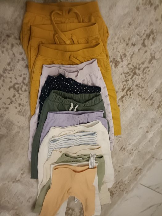 Lot 80 articole haine fetita 9-18luni