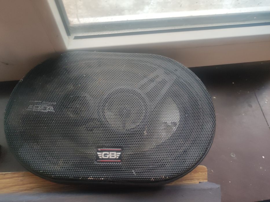 Продам колонки 2штуки