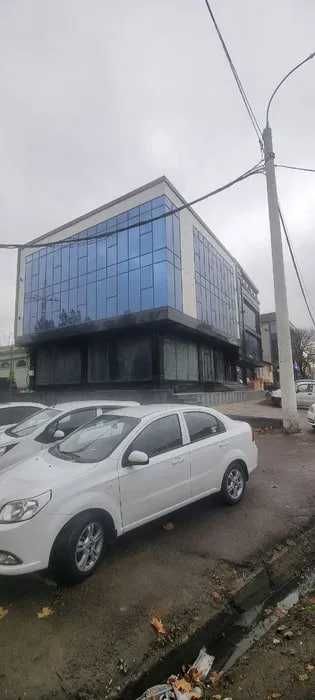 Продаётся здание 1000мкв