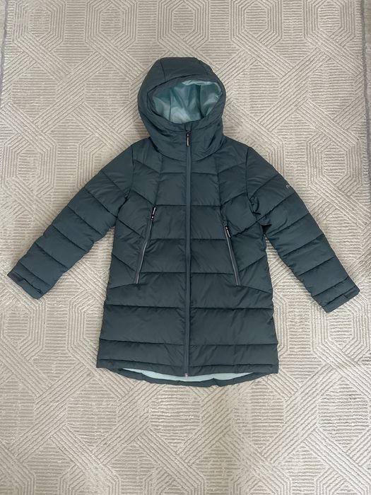Продается куртка на девочку
