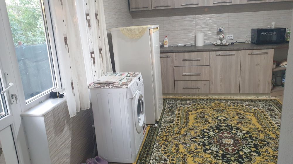 Casă 152mp+2000 mp cu gospodărie comuna Vedea sat Fratici