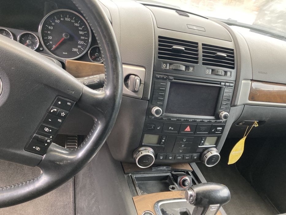 VW touareg V10 5.0TDI 2 броя на части!