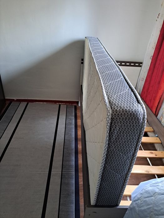Матрас продам размер 90х200