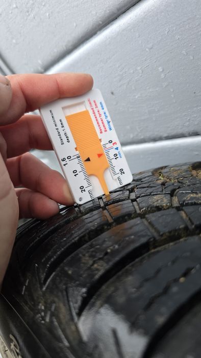 4бр Джанти със зимни гуми 4х100 Рено Renault 15ки 15 цола