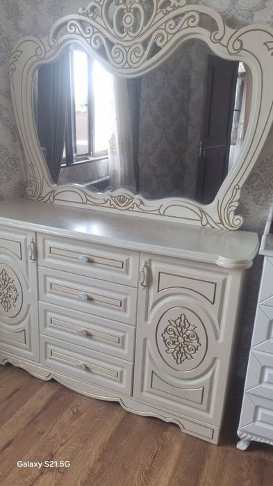 Срочний продам спалний гарнитур