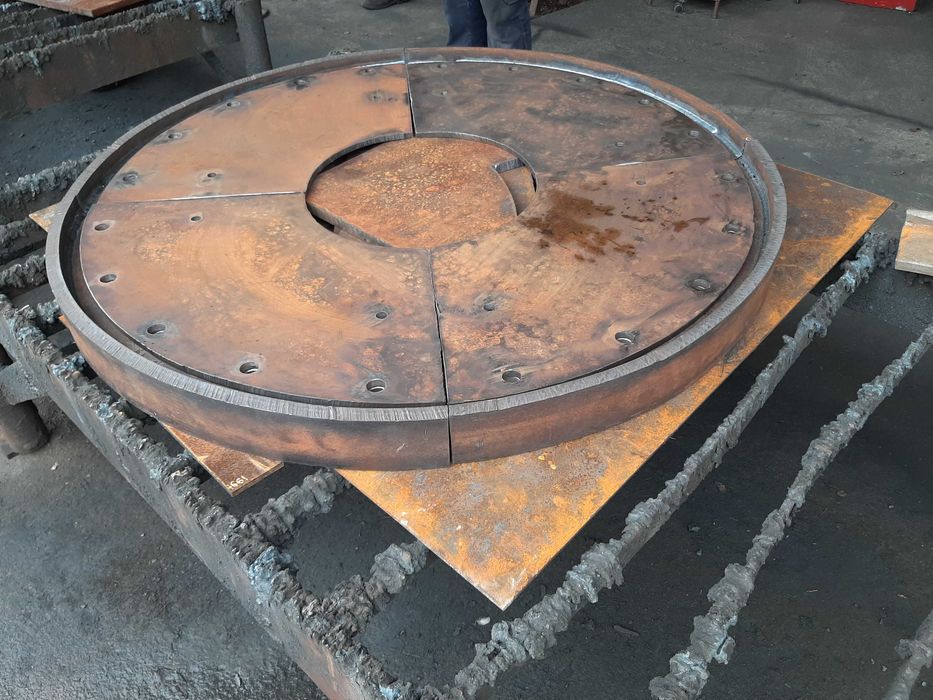 table HARDOX®️si confectii: blindaje*cupe*malaxoare*spire*placari bene