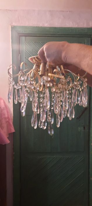 Продам качественные люстры