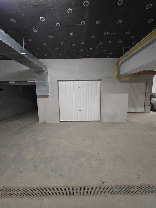 Гараж за продажба в кв. Овча купел 2